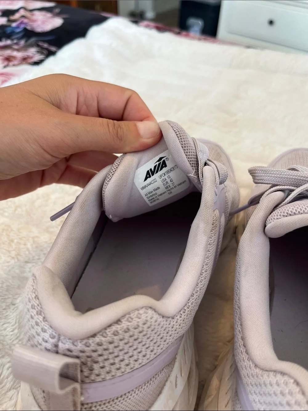 Women’s Avia running shoes
